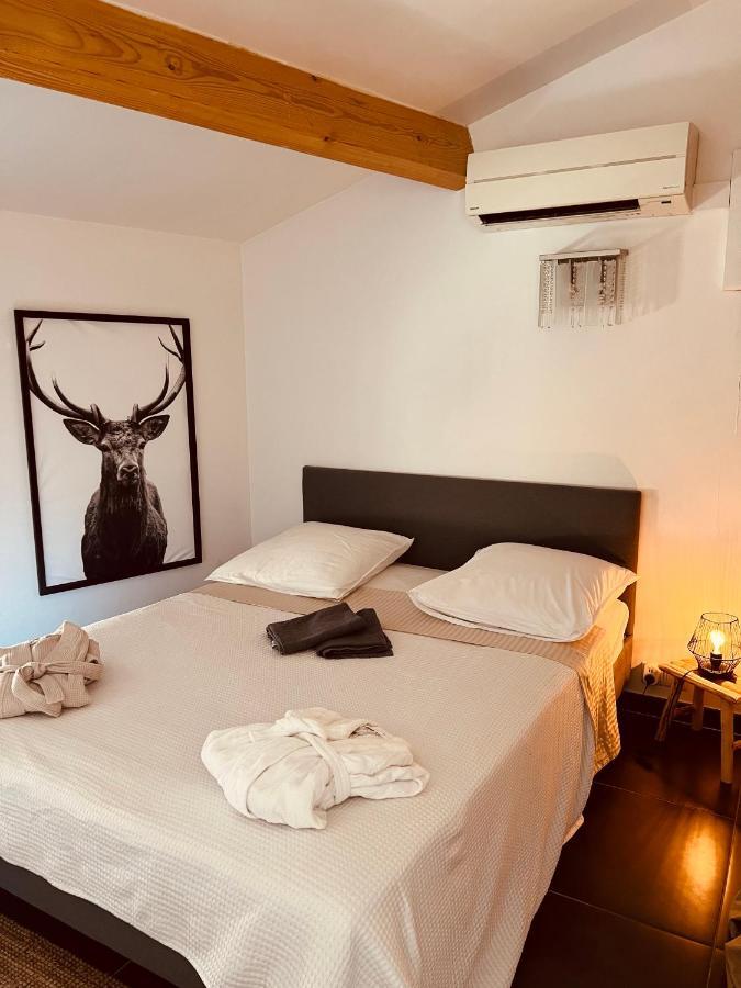 נים Maison De Village Ecusson - Logement Entier - 160M2 - 4Chambres - Centre Ville - Terrasse - Climatise מראה חיצוני תמונה